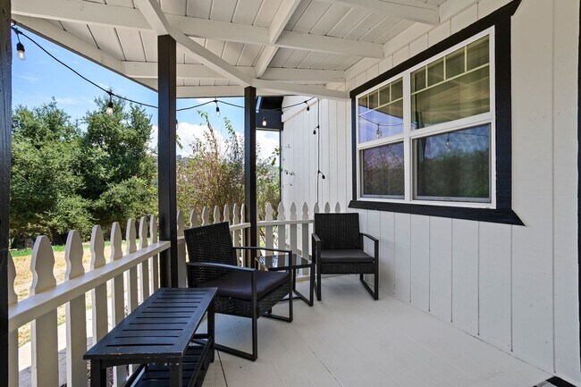 Foto del edificio - 12108 Lilac Heights Ct