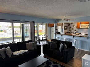 Building Photo - 4000 Gulf Terrace Dr