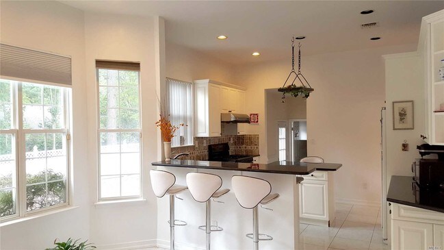 Foto del edificio - 19 Wendy Rd