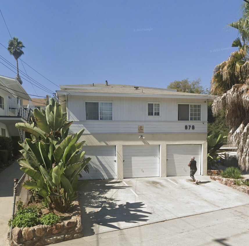 Primary Photo - 878 Glenway Dr