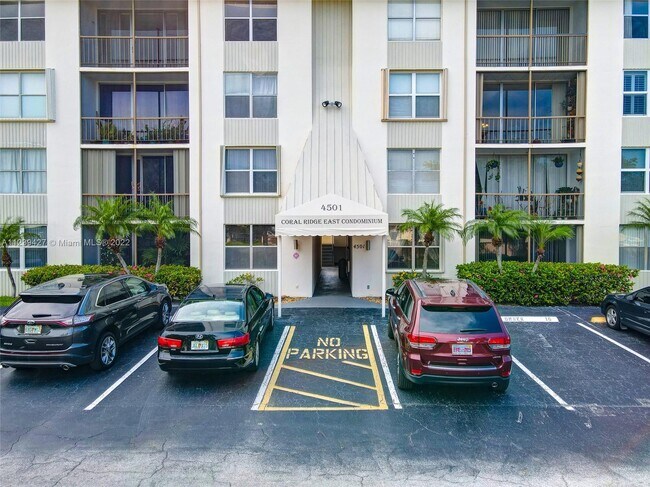 Foto del edificio - 4501 NE 21st Ave