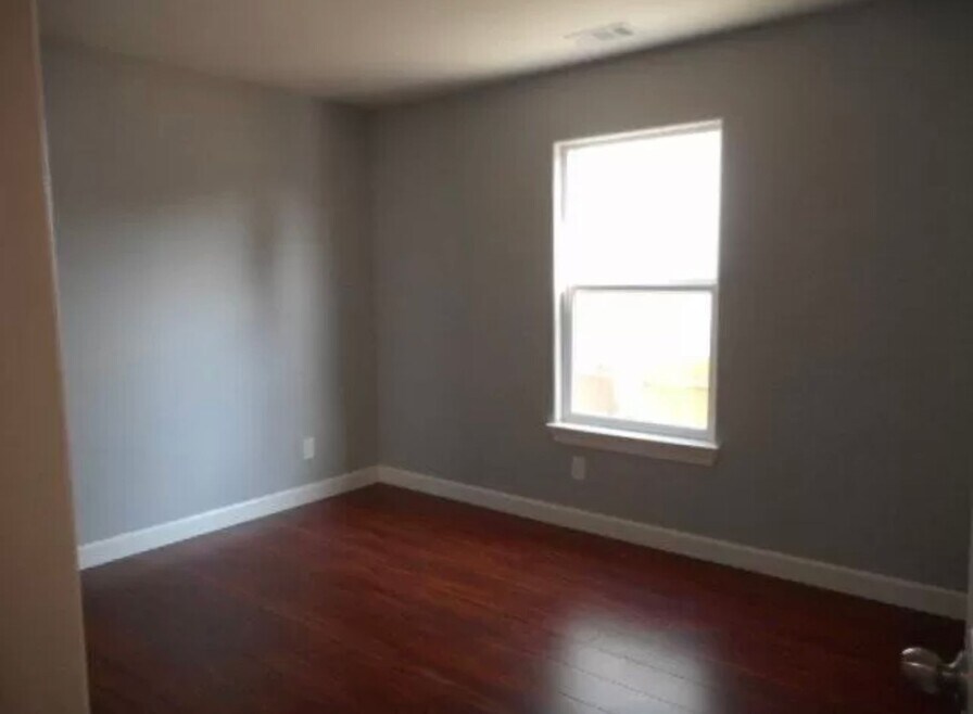 Beautiful & Cozy 4 Bedroom Home with Modern Upgrades!