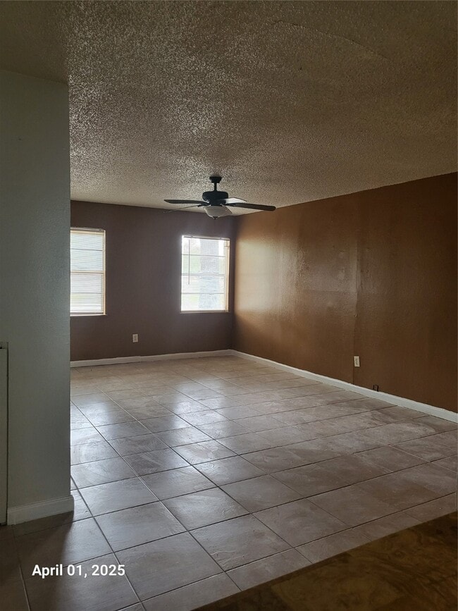 Foto del edificio - 11607 Chimney Rock Rd