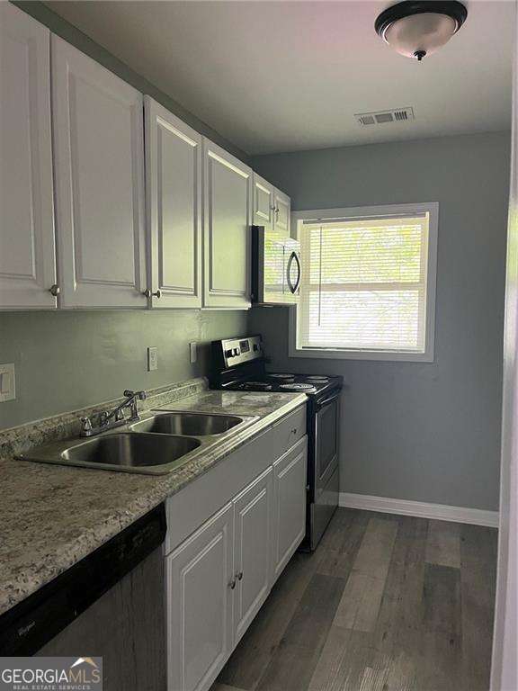 Building Photo - 740 Cooper St SW