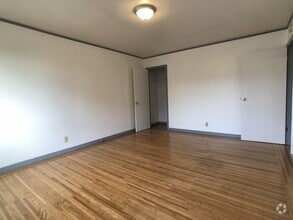 Building Photo - 23 Teddy Ave