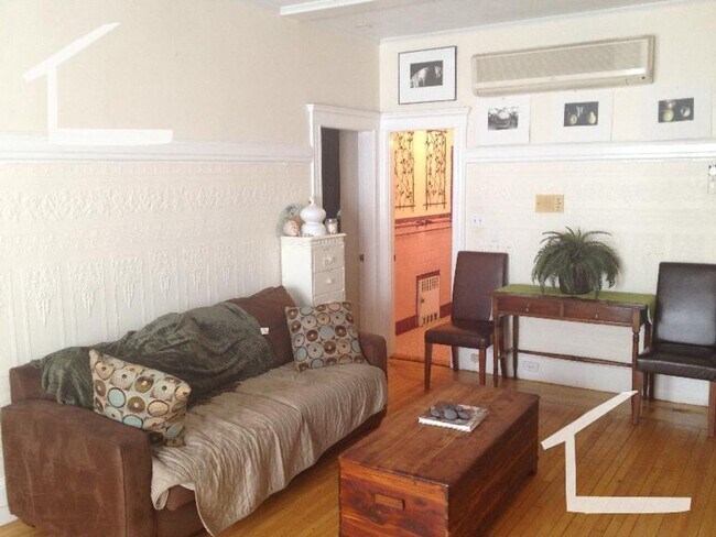 Foto del edificio - Two bedroom in Brighton - September 1st