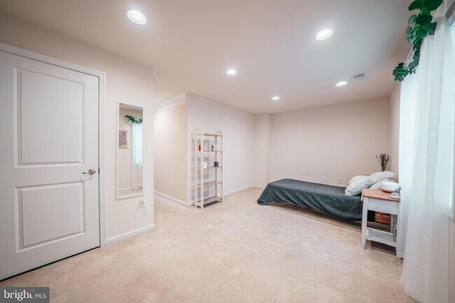 Foto del edificio - 2111 Elm Tree Knoll