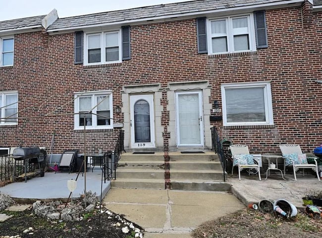 Well Maintained Brick Rowhome in Spring Mill Section of Clifton Heights Is Now Available for Lease - Well Maintained Brick Rowhome in Spring Mill Section of Clifton Heights Is Now Available for Lease