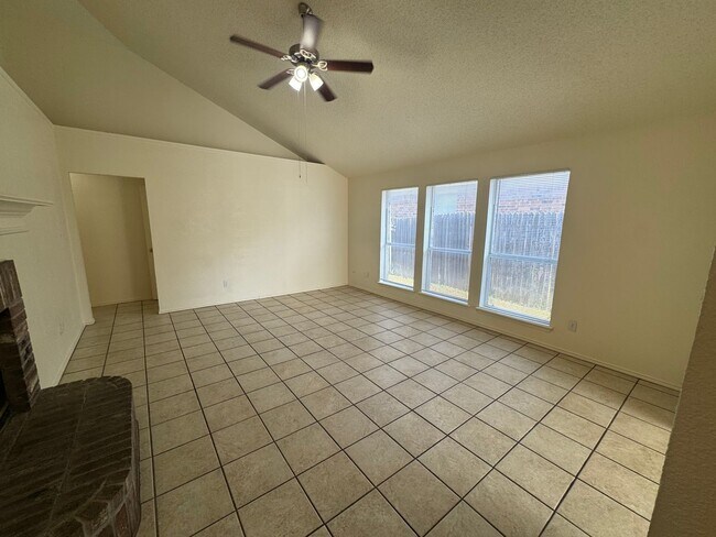 Building Photo - Cute Single Story 3 Bedroom in Keller ISD