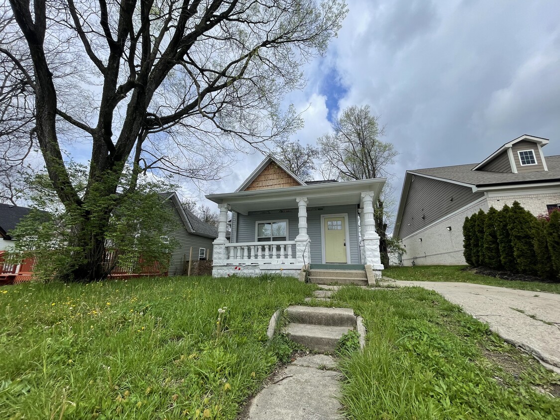 Primary Photo - 1138 W 30th St