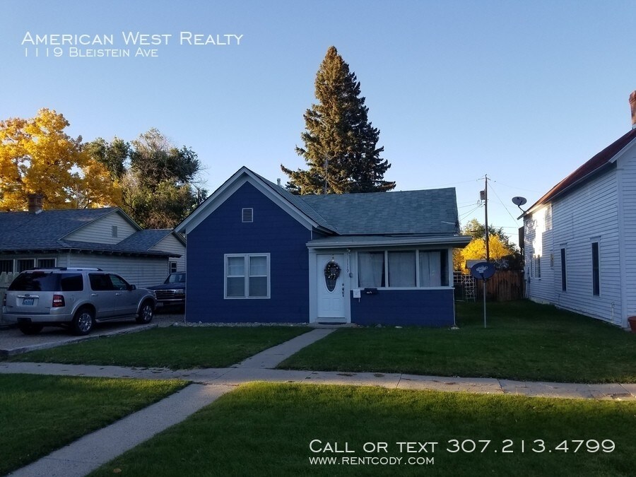 Primary Photo - Downtown home!