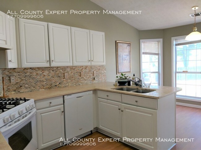 Building Photo - Great Ranch Style Home