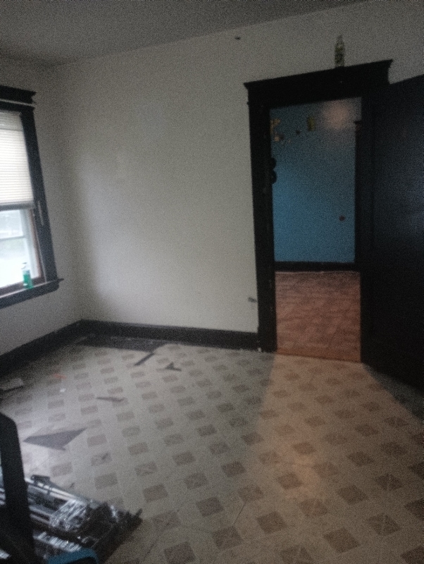 Building Photo - 33 Elmwood Ave