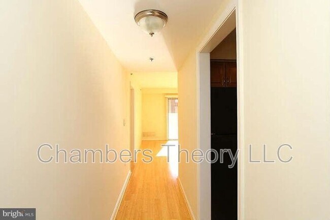 Foto del edificio - 505 E Braddock Rd