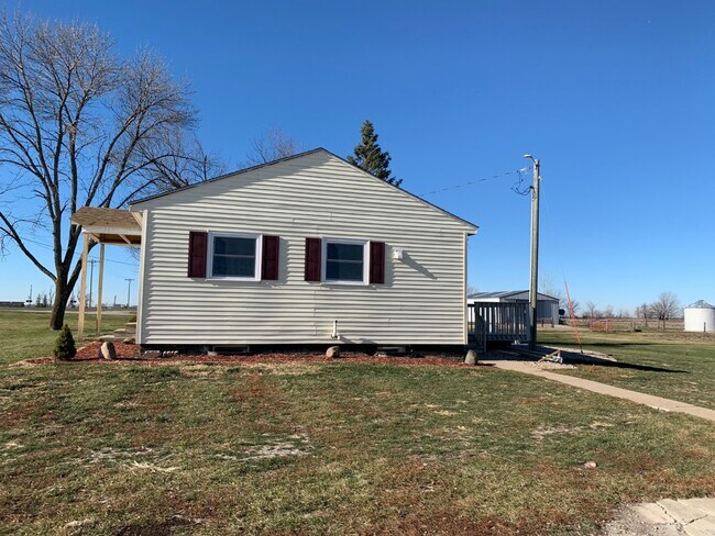 Building Photo - 3032 County Home Rd