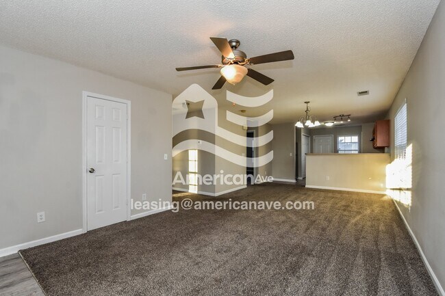 Foto del edificio - 426 Wincrest Ln