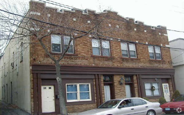 Primary Photo - 18 W Emerson Plaza Way