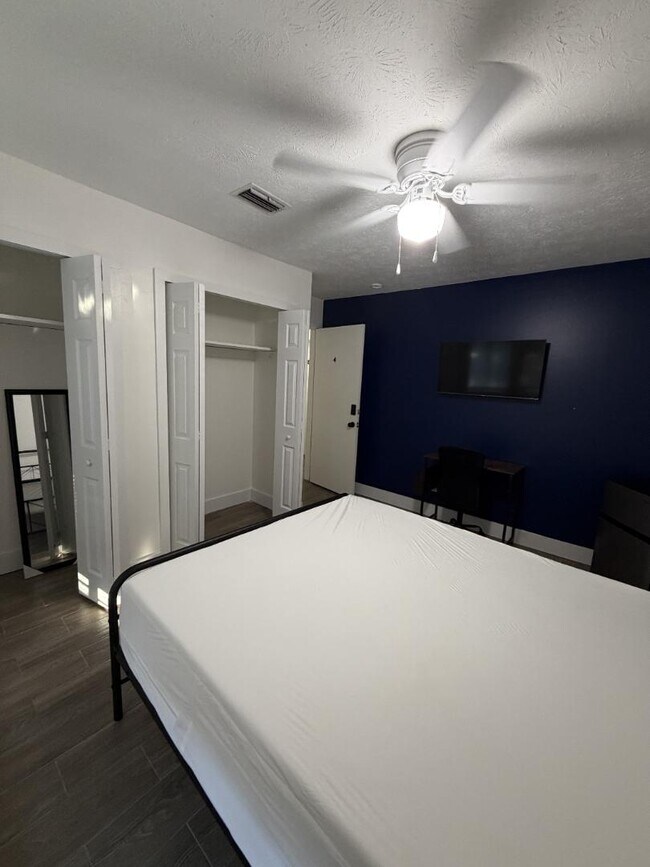 Foto del edificio - 5140 River Bluff Ln