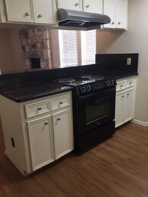 Building Photo - 7307 Oak Meadow Dr