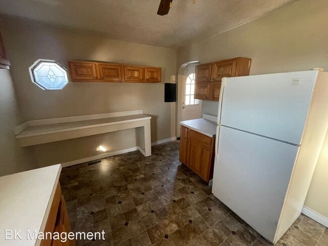 Building Photo - 2 br, 1 bath House - 2000 N Macedonia Avenue