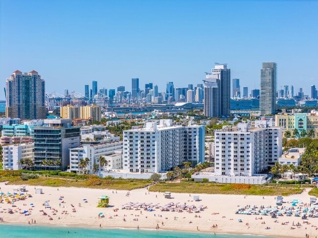 Building Photo - 345 Ocean Dr