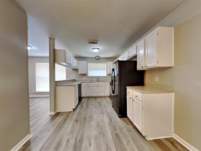 Foto del edificio - 18711 Highland Trail