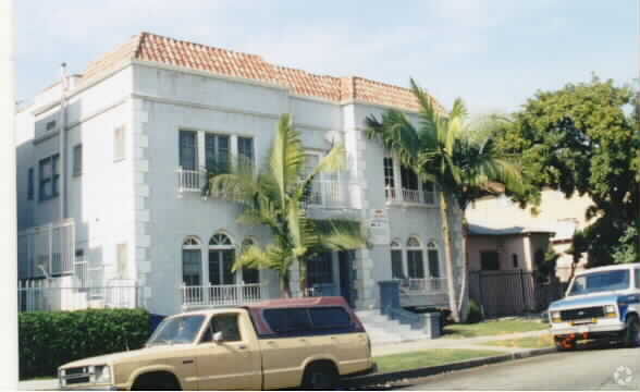 Foto del edificio - 1211 S Bronson Ave