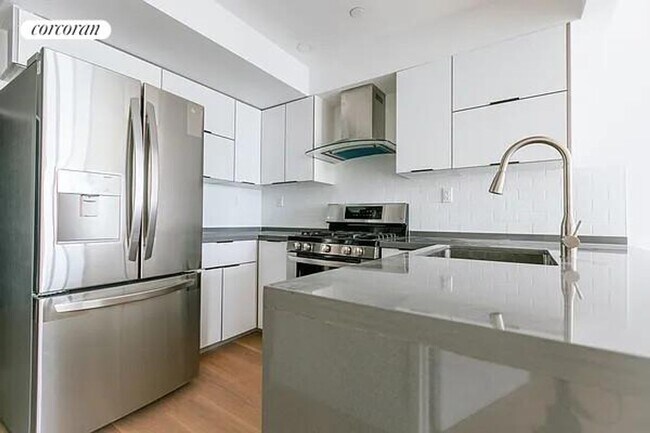 Foto del edificio - 4001 New Utrecht Ave