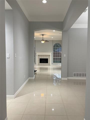 Building Photo - 4648 Wales Dr