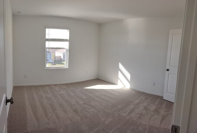 Building Photo - 13249 Illumination Rd