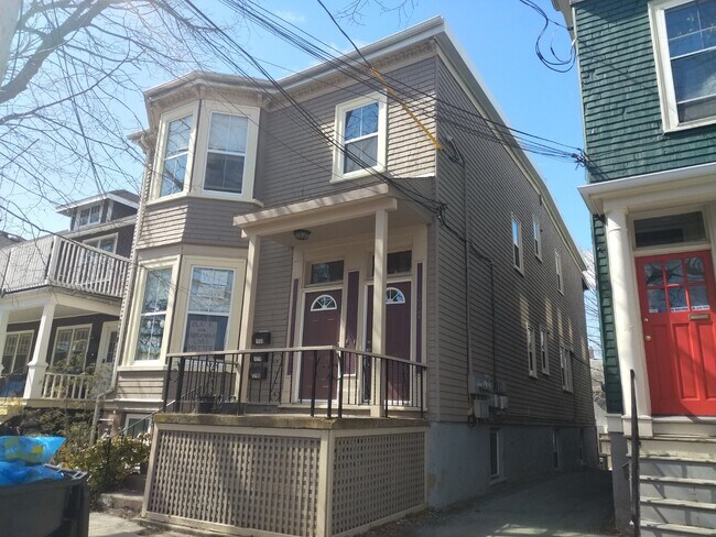 Photo du bâtiment - 1570 Walnut St