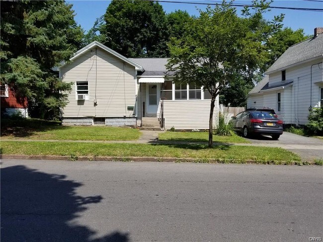 Building Photo - 422 Chemung St