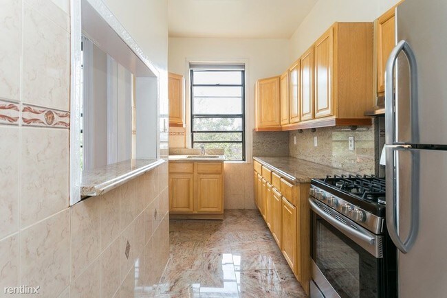 Foto del edificio - 302 Warren St