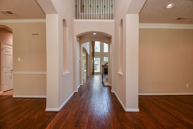 Foto del edificio - 12410 Shorebridge Rd