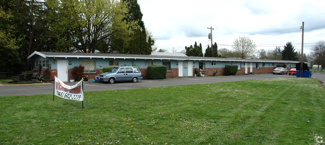 Building Photo - Wedgewood Apartments