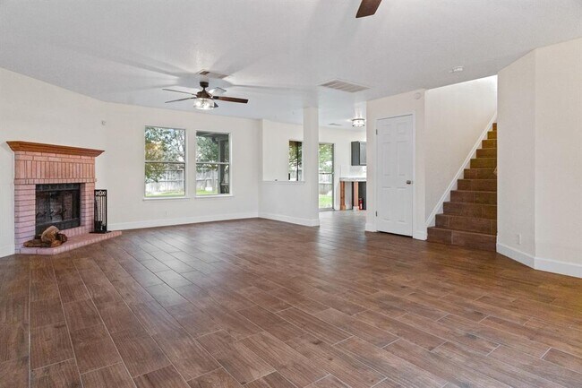 Foto del edificio - 321 Nicole Way