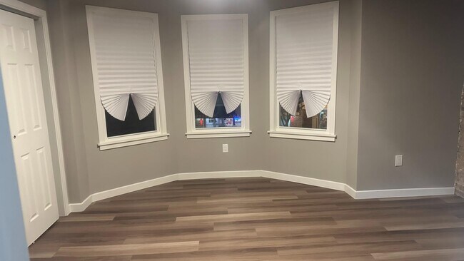 Building Photo - 400-404 Mill Street - 406 A Mill Street