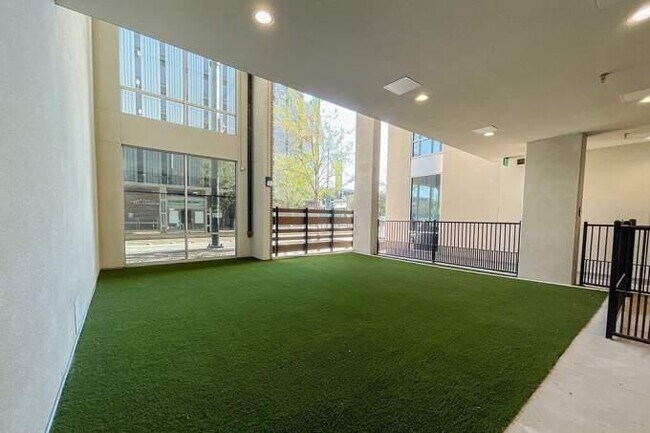 Foto del edificio - 1 bedroom in Houston TX 77002