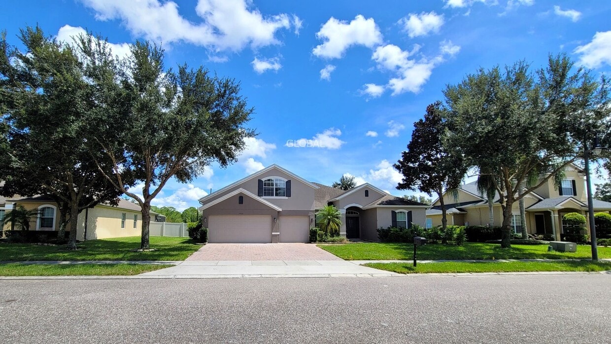 Primary Photo - 5-Bedroom Pool Home within Chapman Cove in...