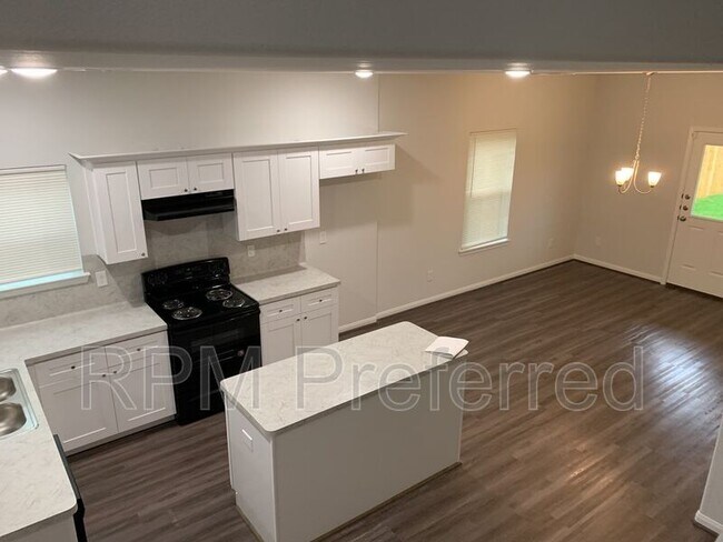 Foto del edificio - 9023 Nyssa St