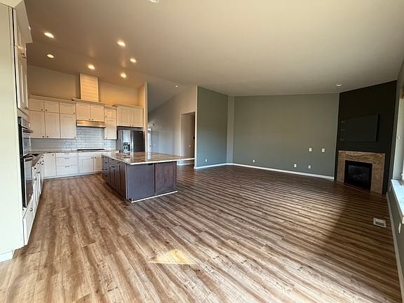 Building Photo - 602 Ridgeview Ln