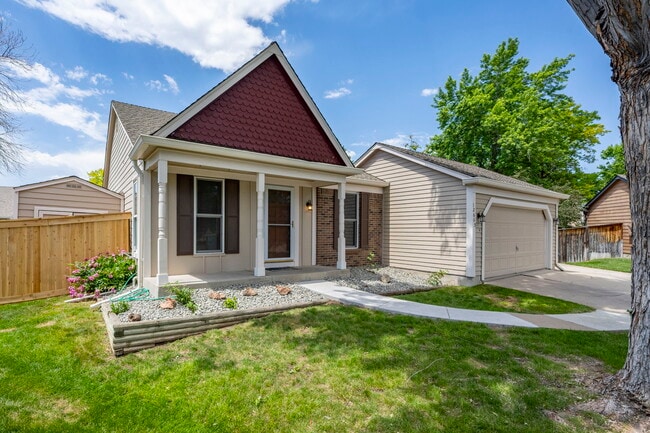 Building Photo - 12665 Grove Ct