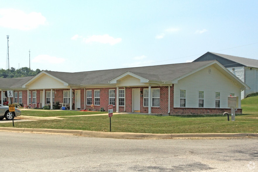 Hallmark at The Lake Rentals Taylorsville, KY