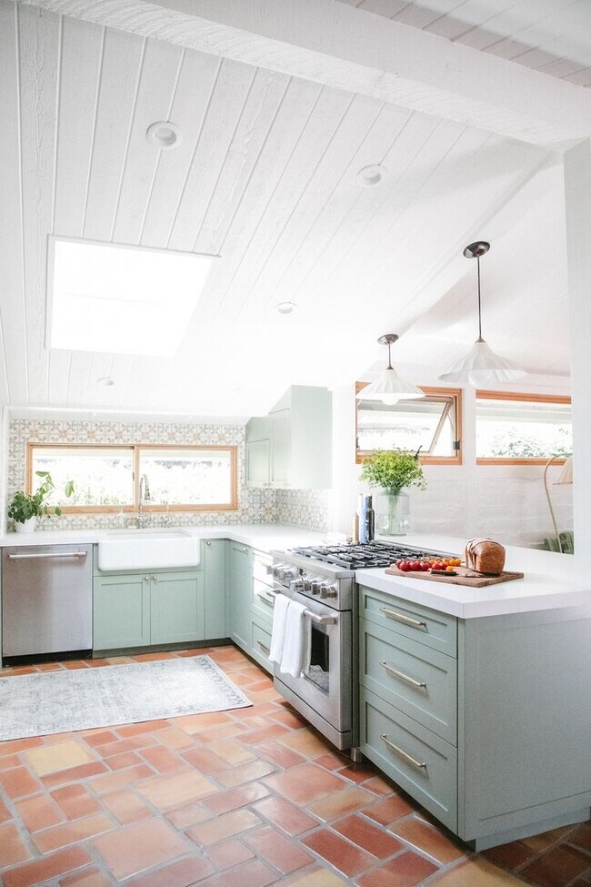 Foto del edificio - Beautiful Carmel Valley Home 3bed/2bath Re...