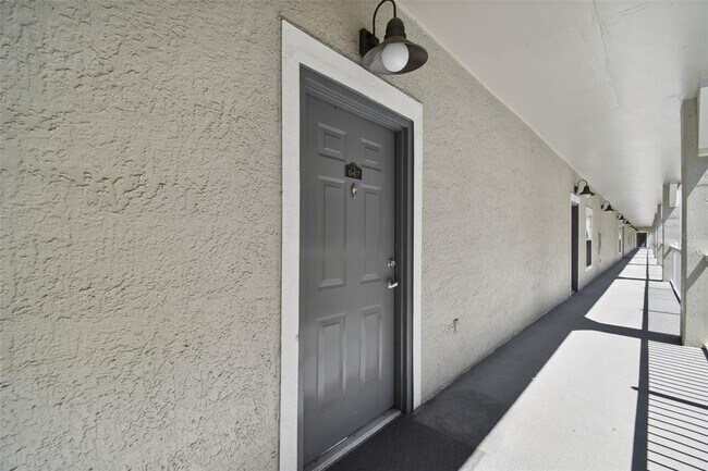 Building Photo - 700 S Harbour Island Blvd