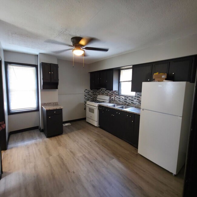 Foto del edificio - 3549-3549 Trent Ave