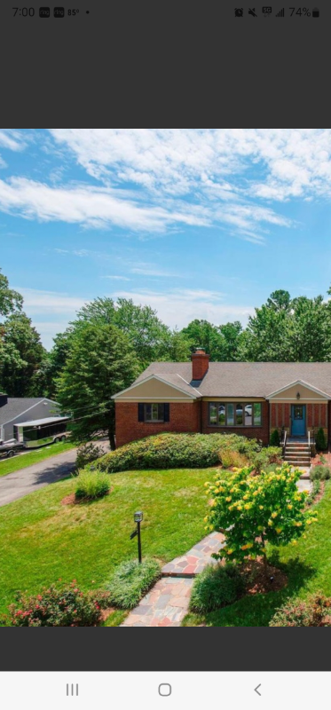 Primary Photo - 1617 Oaklawn Ct