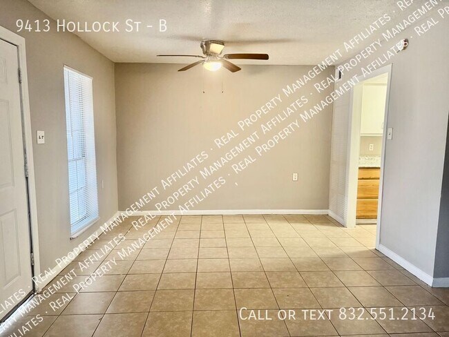 Foto del edificio - 9413 Hollock St