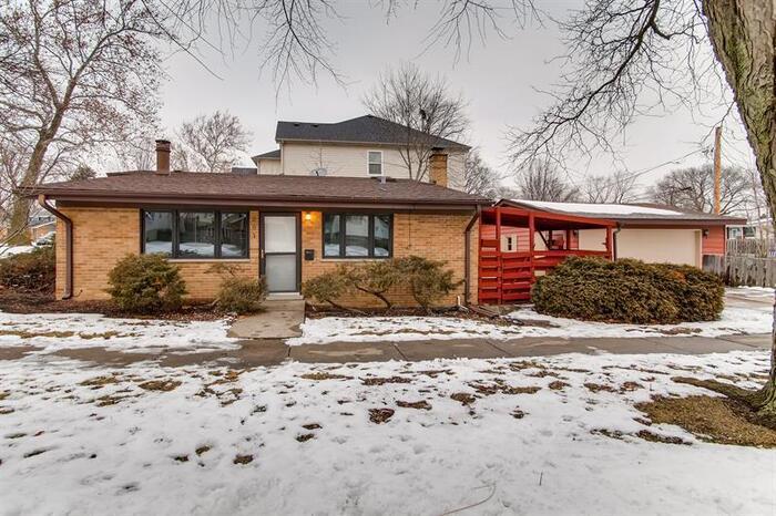 Primary Photo - 201 N. Craig Place, Lombard, IL, 60148