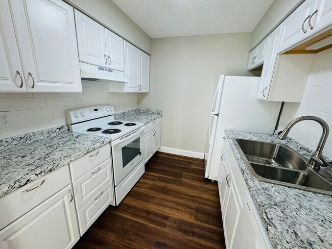 Foto del edificio - Creek Ridge Apartments
